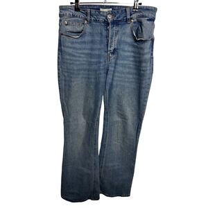 HM WomenLight Wash High Rise‎ Straight Leg Denim Jeans 10 Button Fly Trendy Chic
